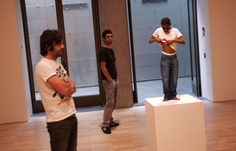 Hyperrealistic sculptures by Ron Mueck