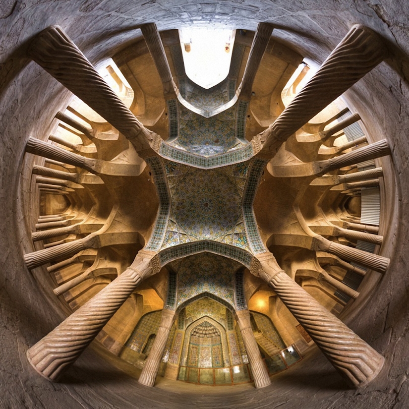 Hypnotic patterns of Iranian mosques Hypnotic patterns of Iranian mosques