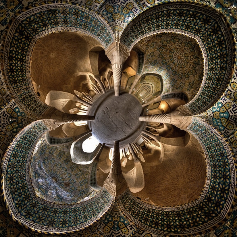 Hypnotic patterns of Iranian mosques Hypnotic patterns of Iranian mosques