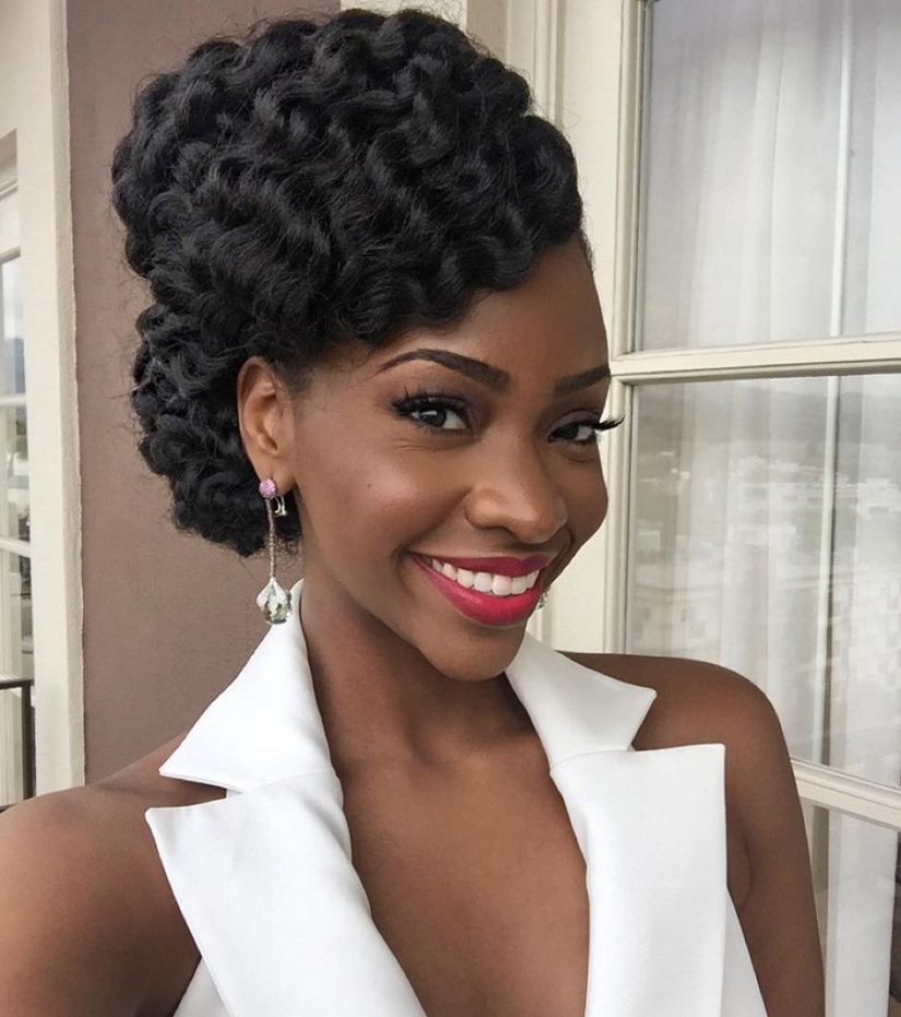 "I asked friends from different countries to send a photo of the most beautiful girl" "I asked friends from different countries to send a photo of the most beautiful girl"