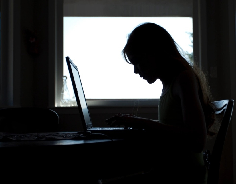 "I became addicted to porn at the age of 10 and it almost ruined my life": revelations of a young British woman