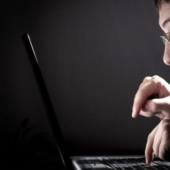 "I'm not a gynecologist, but I can look at it": the Italian examined women online for 4 months, posing as a doctor