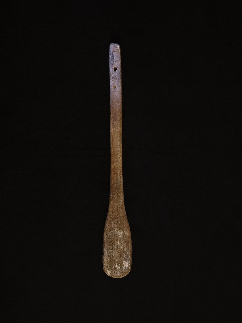 Impactante tradición de Camerún-planchado de senos Impactante tradición de Camerún-planchado de senos