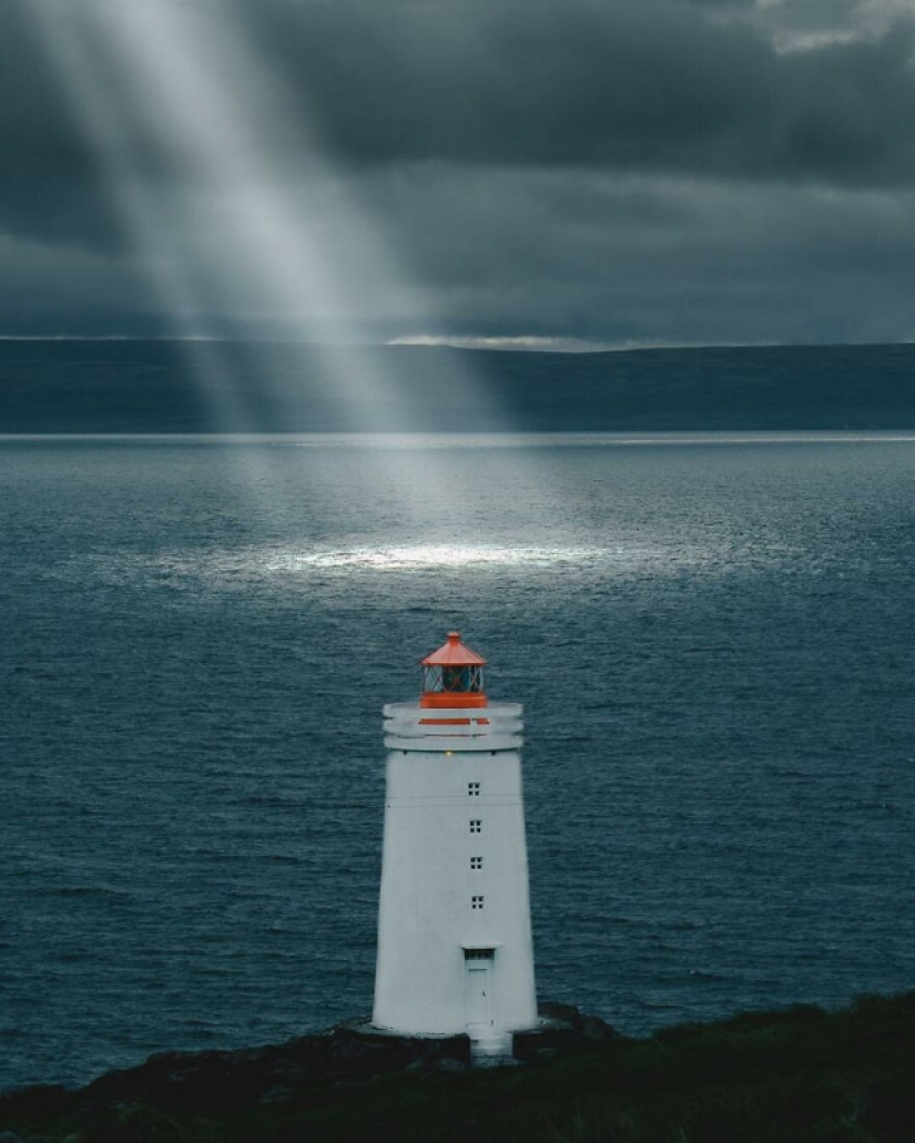 Impresionantes fotos tomadas simultáneamente por encima y por debajo del agua Impresionantes fotos tomadas simultáneamente por encima y por debajo del agua