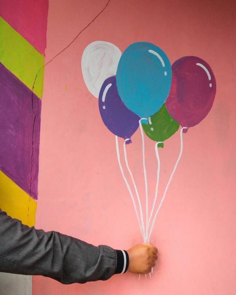 In Indonesia, for 22 thousand dollars, they turned a slum into a rainbow corner