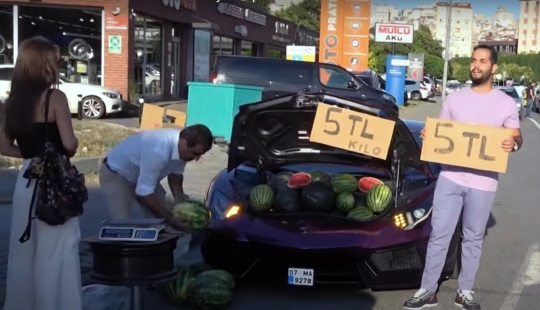 In Istanbul, the owner of a Lamborghini was selling watermelons from the trunk of his supercar