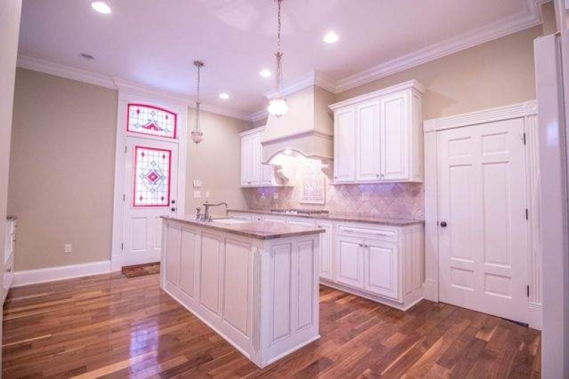 In the USA, a house with an ominous surprise in the basement was put up for sale