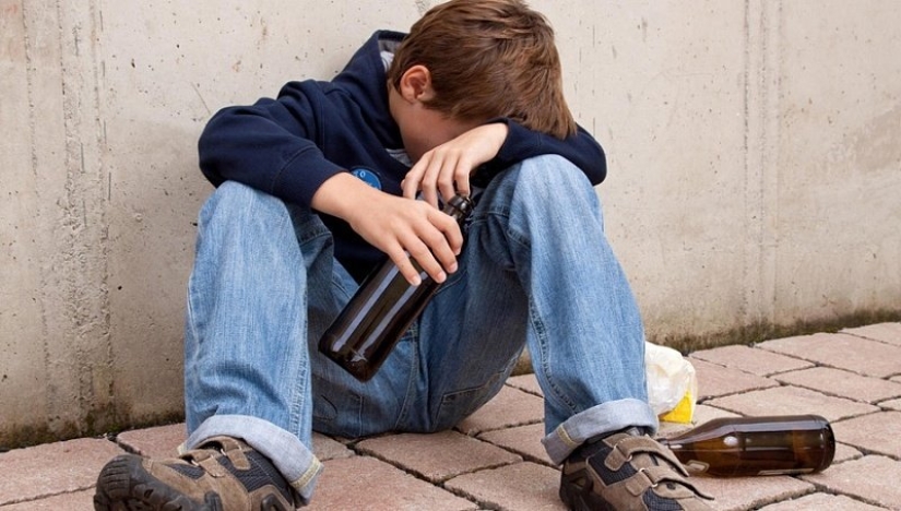 In the USA, a woman was arrested for arranging drunken orgies with teenagers In the USA, a woman was arrested for arranging drunken orgies with teenagers