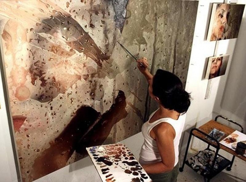 Incredibly realistic pictures, similar to photos