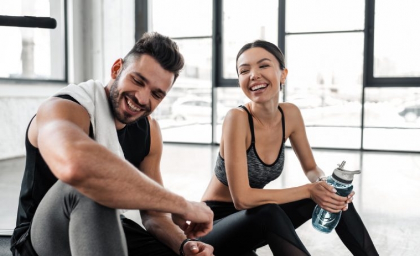 Indian yoga doctor helps to improve your health and build up your abs with laughter Indian yoga doctor helps to improve your health and build up your abs with laughter