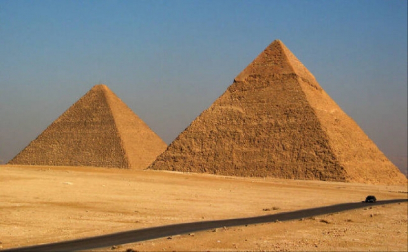 Is it worth going there? 16 popular tourist places that are clearly overrated