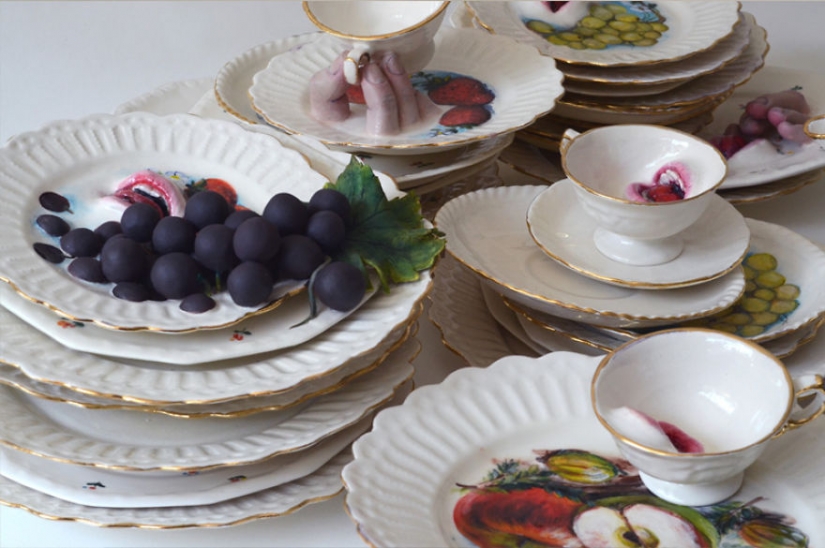 Israeli sculptor creates ceramic dishes that can run away from you