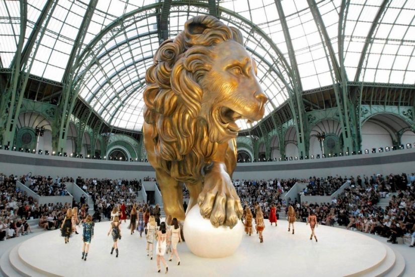 It's hard to be a model ...