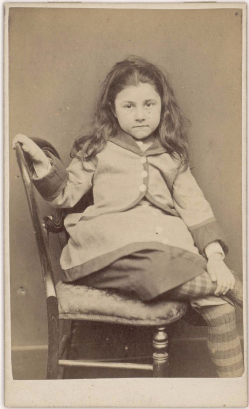 Joven Alice: retratos de niños de Lewis Carroll