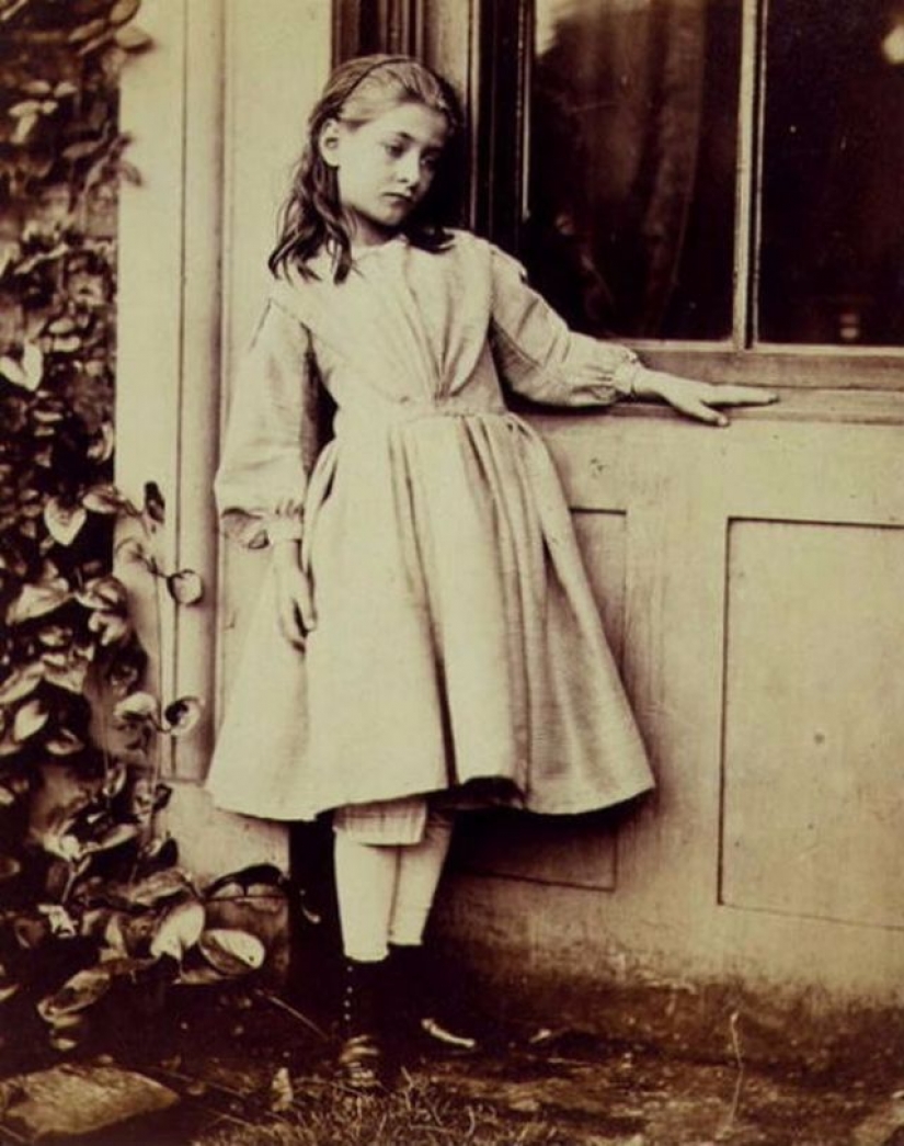Joven Alice: retratos de niños de Lewis Carroll