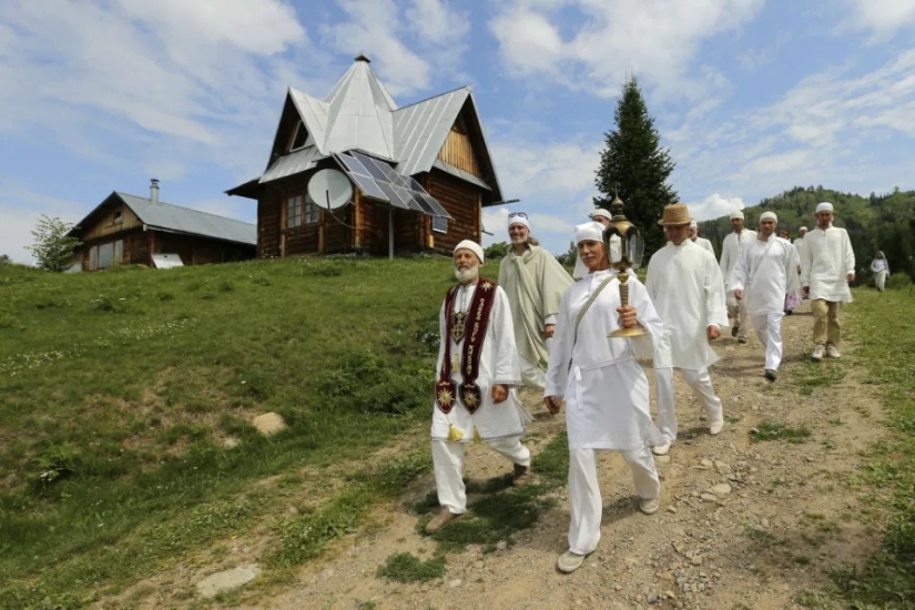 Judgment Day for "Jesus from Siberia": why the leader of the "Church of the Last Testament" Sergei Torop was arrested