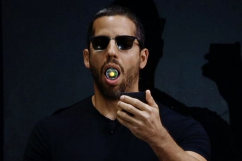 Juguetón de la pluma: el más peligroso de trucos de ilusionista David blaine