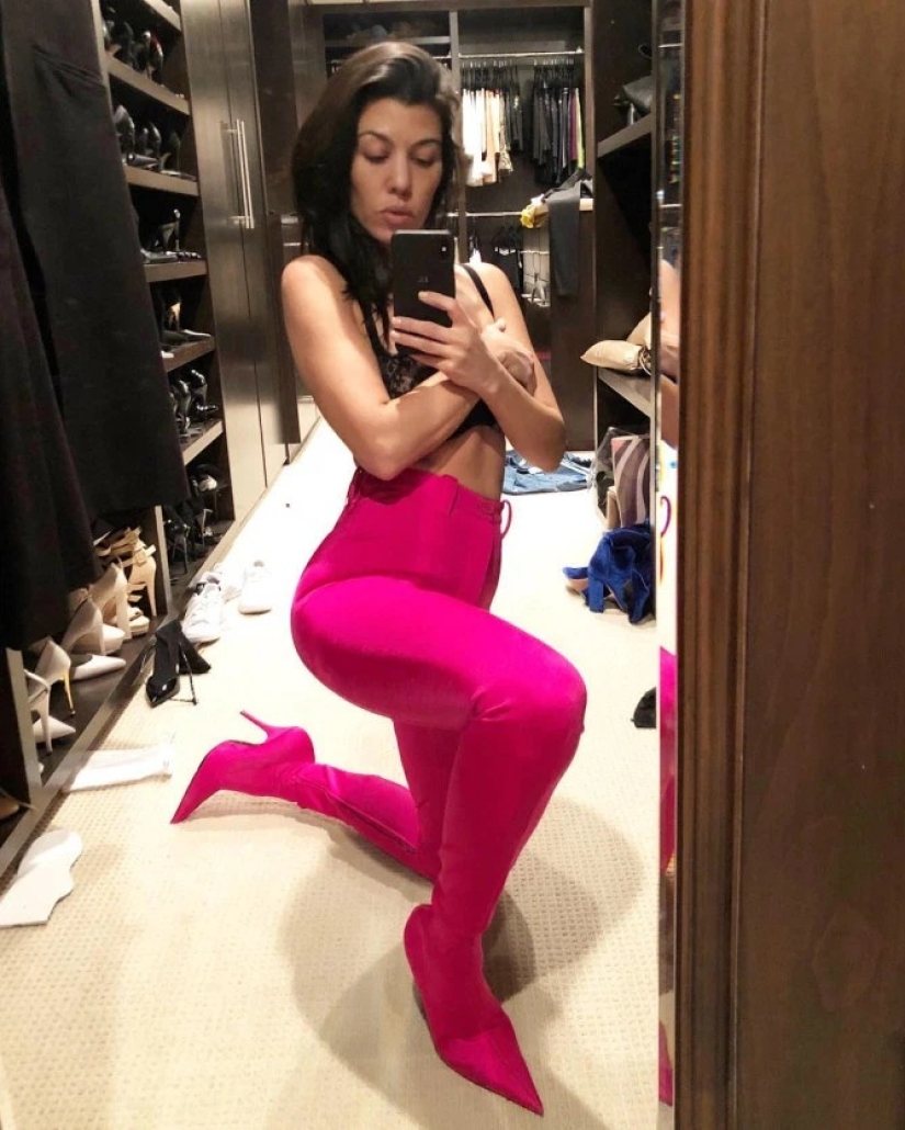 Keep yourself in hands! The girls are very like hot instagram-posture