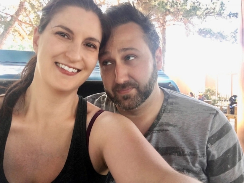 Krovinushka no nativa: una mujer dio a luz al hijo de otra persona después de una confusión en una clínica de FIV Krovinushka no nativa: una mujer dio a luz al hijo de otra persona después de una confusión en una clínica de FIV