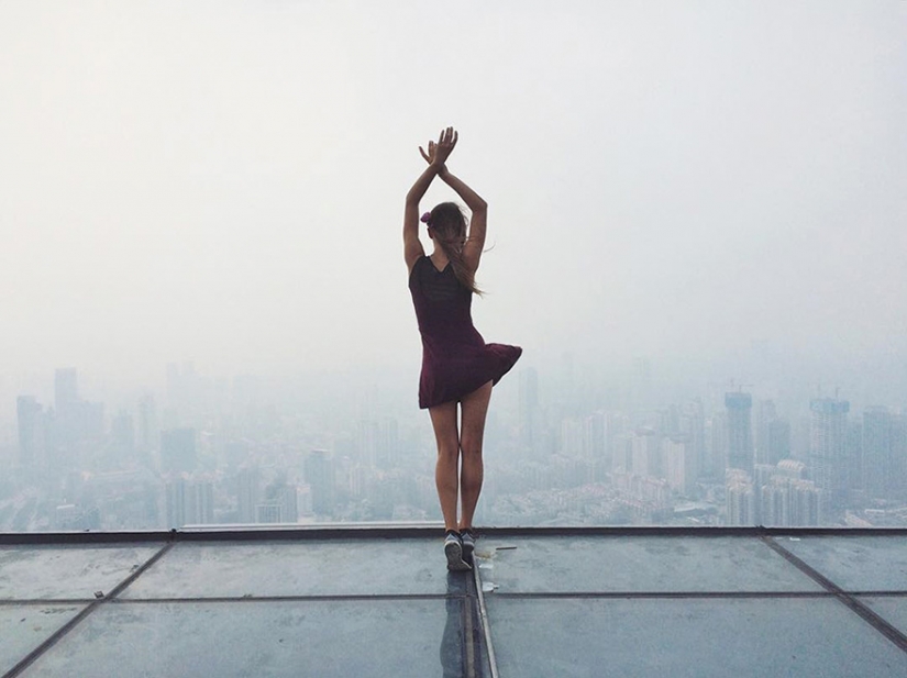 La adorable moscovita se toma las selfies más peligrosas La adorable moscovita se toma las selfies más peligrosas