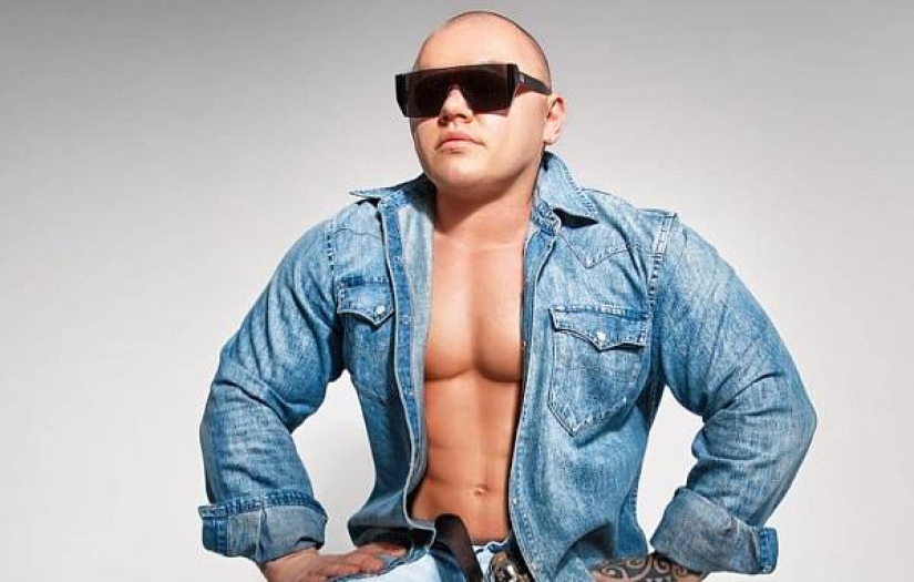 La campeona rusa fue humillada en el aeropuerto, no creyendo que fuera una mujer La campeona rusa fue humillada en el aeropuerto, no creyendo que fuera una mujer