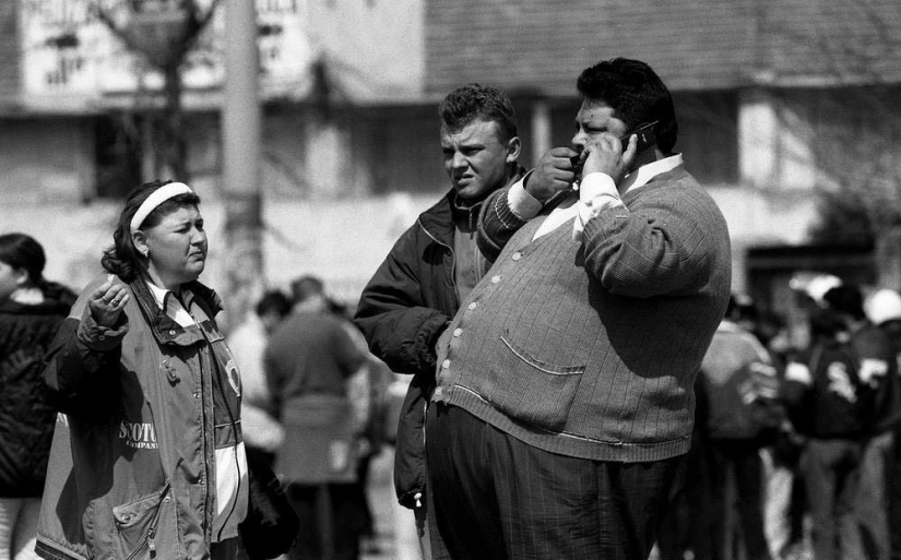 La dura Rumania de los años 90, donde los rebaños de ovejas bloqueaban las calles concurridas