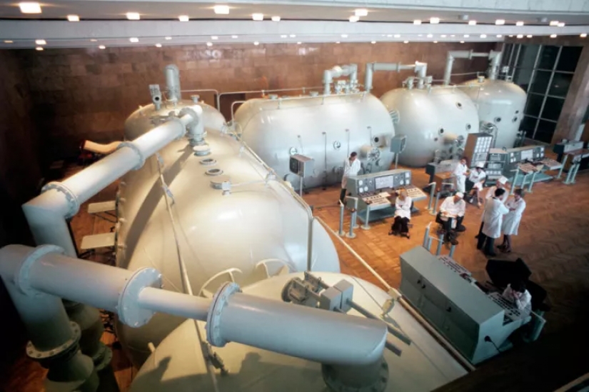 La historia de ventilación artificial: cómo rescatar a la gente de los tiempos bíblicos hasta la actualidad