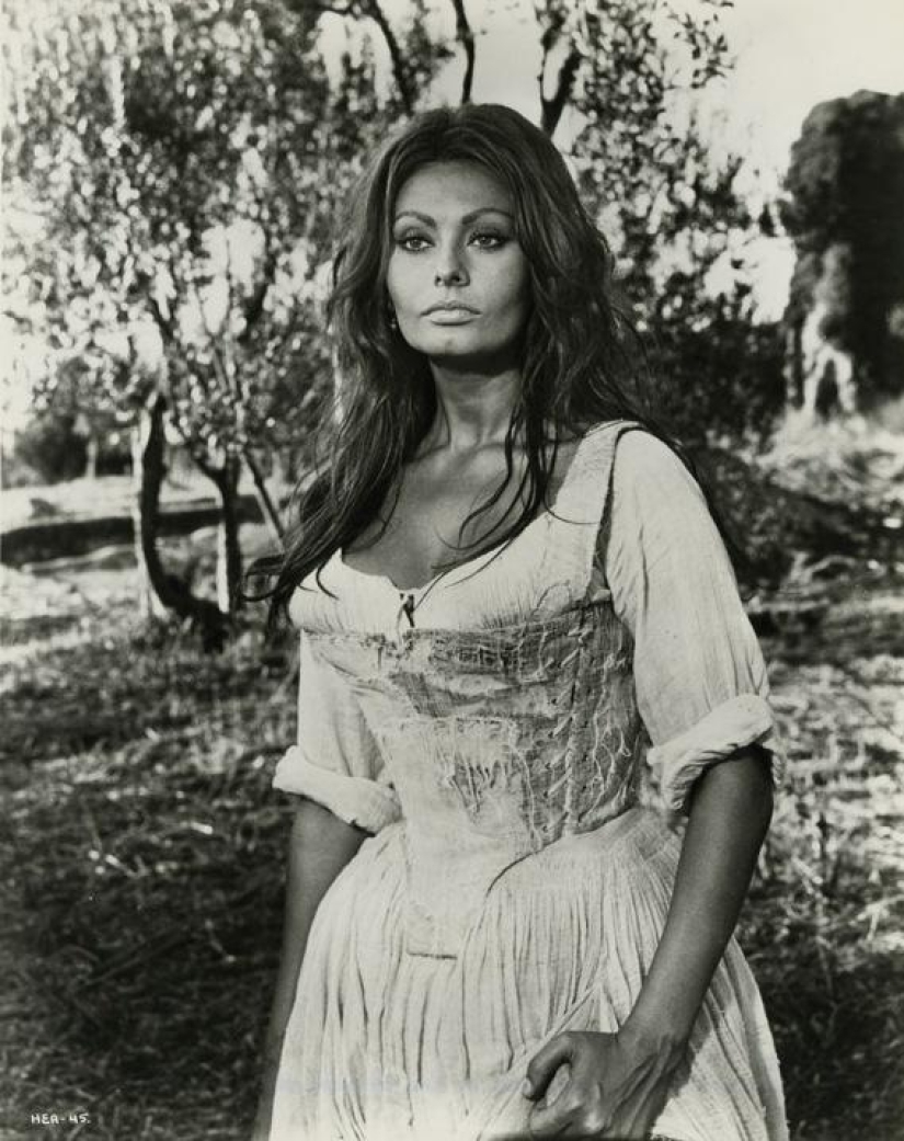 La incomparable Sophia Loren, la mujer italiana más hermosa, cumplió 86 años hoy