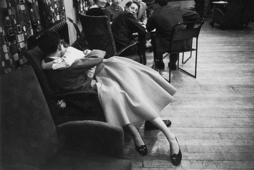 La inglaterra de la posguerra en las fotos de Thurston Hopkins