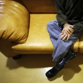 La muerte de un Petersburger tras caerse del sofá y otras muertes que causan confusión