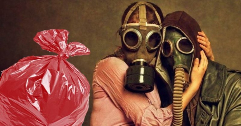 La policía tailandesa rompió la puerta "fragante" apartamento, pero no se trataba de un cadáver La policía tailandesa rompió la puerta "fragante" apartamento, pero no se trataba de un cadáver