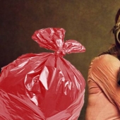 La policía tailandesa rompió la puerta "fragante" apartamento, pero no se trataba de un cadáver