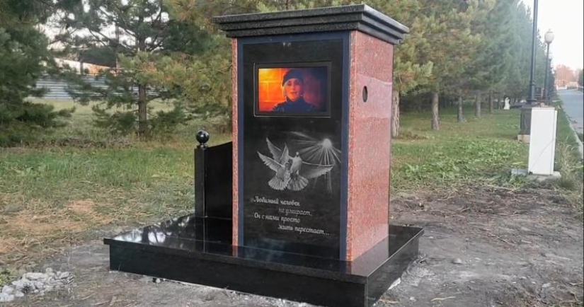 La primera tumba con un televisor apareció en el cementerio de Novosibirsk
