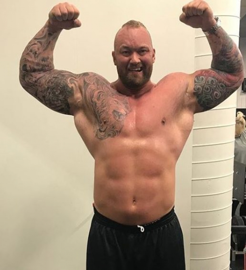 La Transformación de Mount Bjornsson: De jugador de baloncesto flaco al Hombre más Fuerte del Mundo La Transformación de Mount Bjornsson: De jugador de baloncesto flaco al Hombre más Fuerte del Mundo