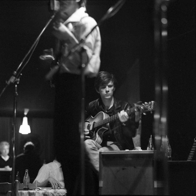 La trágica historia de vida de Stuart Sutcliffe, el"quinto Beatle"