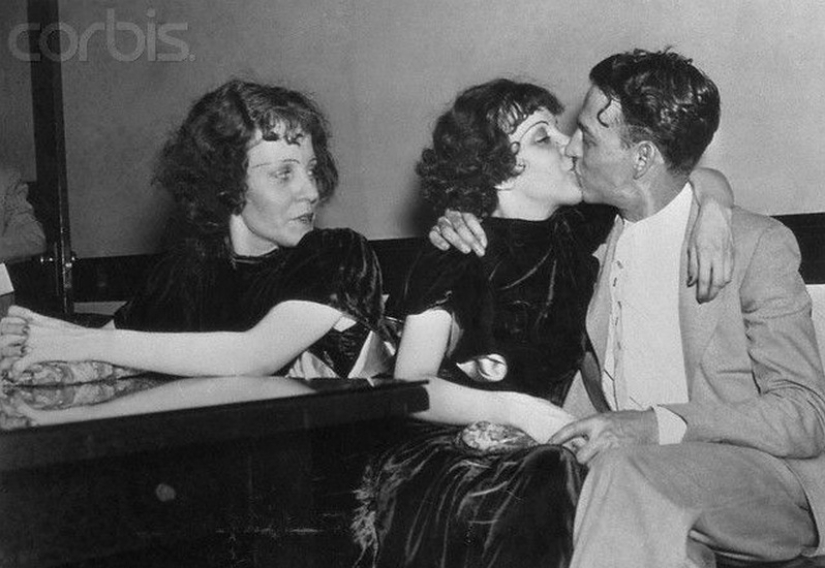 La vida de las gemelas siamesas Daisy y Violet Hilton La vida de las gemelas siamesas Daisy y Violet Hilton