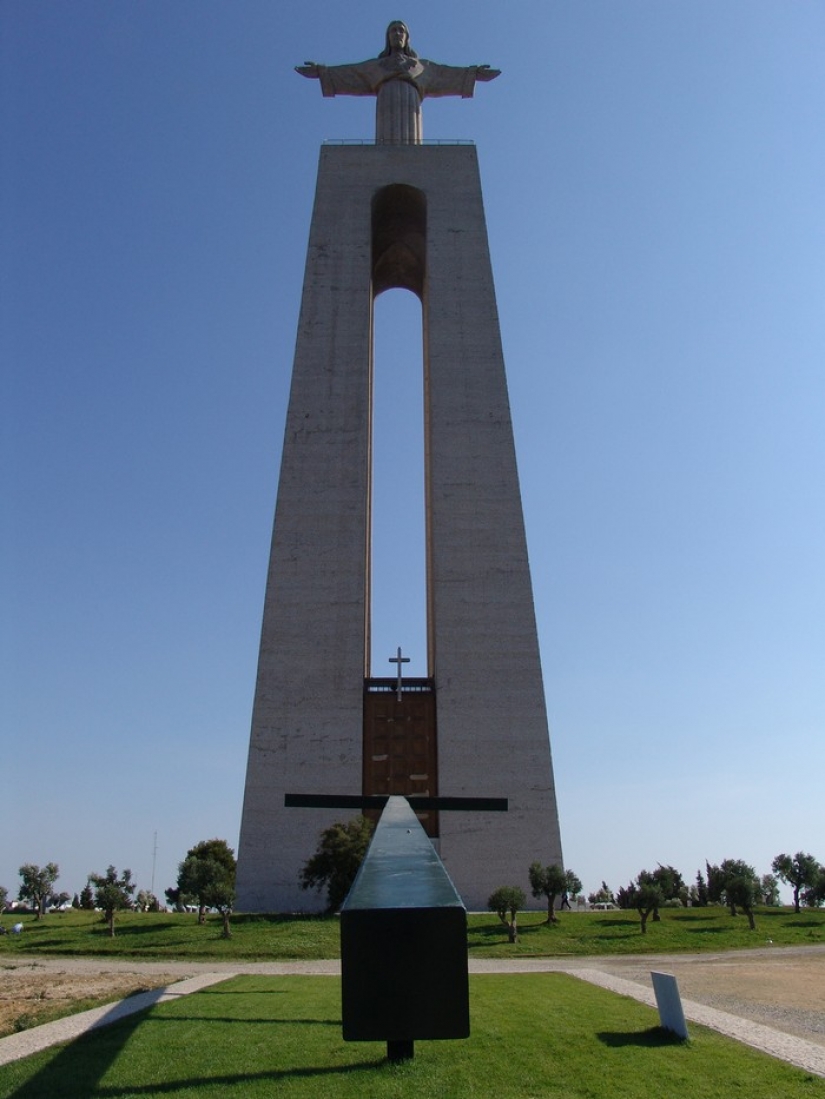 las 15 estatuas más altas y grandiosas las 15 estatuas más altas y grandiosas