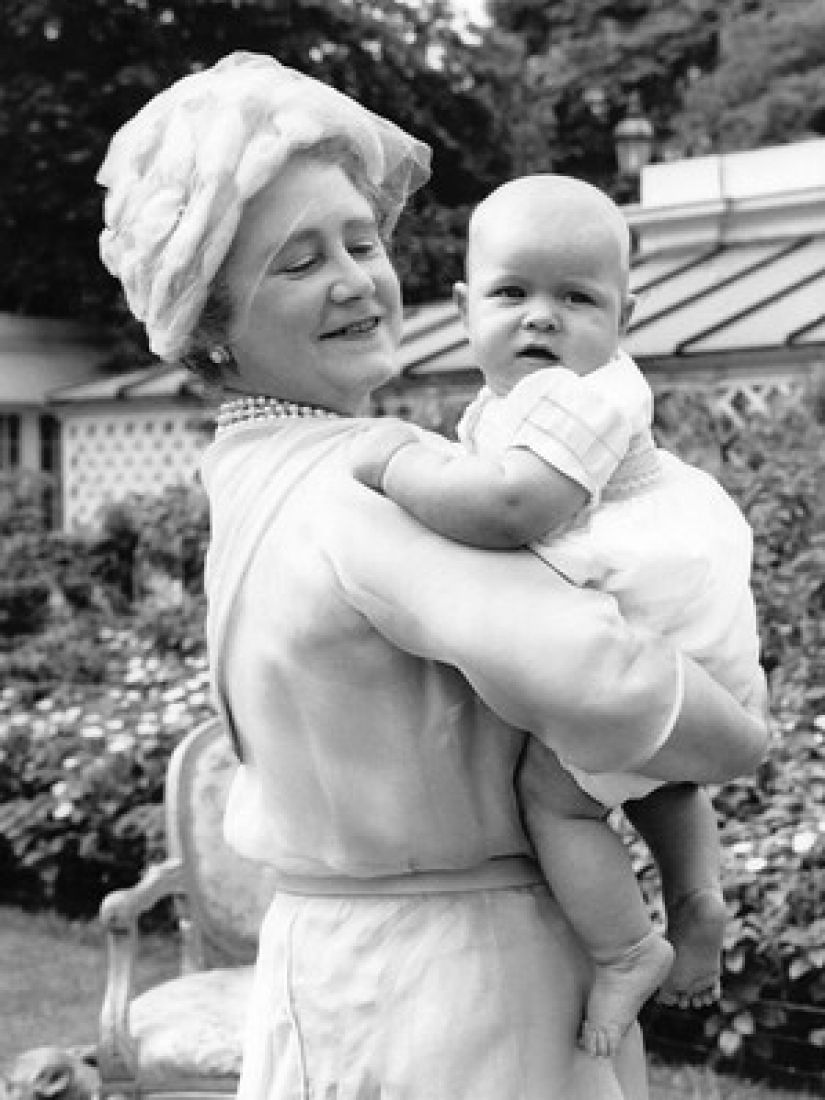 Las fotos más conmovedoras de los abuelos reales con sus nietos Las fotos más conmovedoras de los abuelos reales con sus nietos