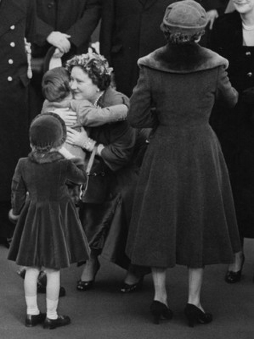 Las fotos más conmovedoras de los abuelos reales con sus nietos Las fotos más conmovedoras de los abuelos reales con sus nietos