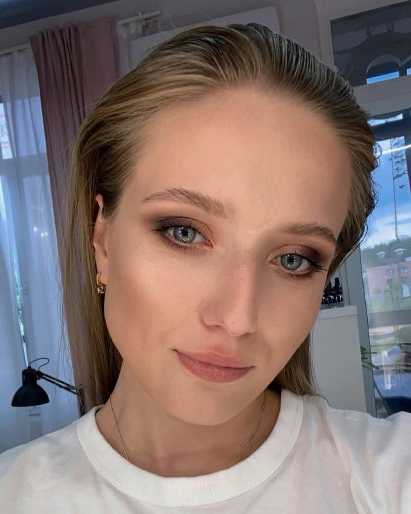 Las niñas y el hockey: 5 jugadores de hockey rusos encantadores en uniforme y sin Las niñas y el hockey: 5 jugadores de hockey rusos encantadores en uniforme y sin