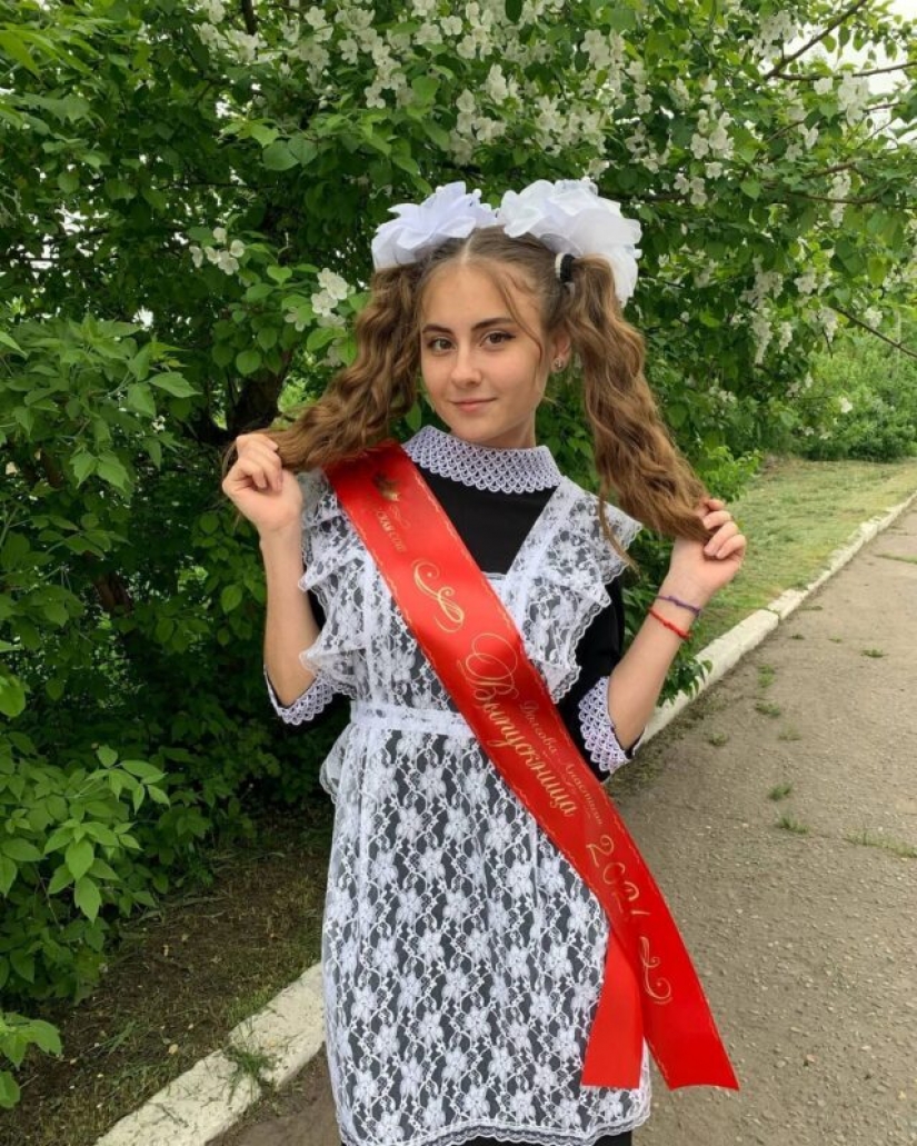 Last Call-2021: the best photos of yesterday's schoolgirls Last Call-2021: the best photos of yesterday's schoolgirls