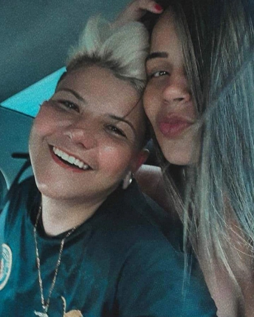 Lesbian couple killed a former lover of one of them and lit up his money in Instagram Lesbian couple killed a former lover of one of them and lit up his money in Instagram