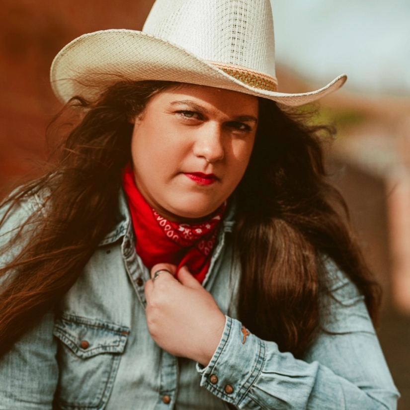 Liberado de la esclavitud: una mujer británica dejó una secta estricta después de perder su virginidad a la edad de 30