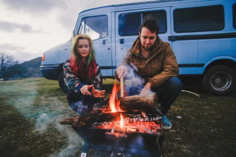 Life on wheels: a couple from Cornwall turned a cheap minivan into a cozy home and travels around the world in it