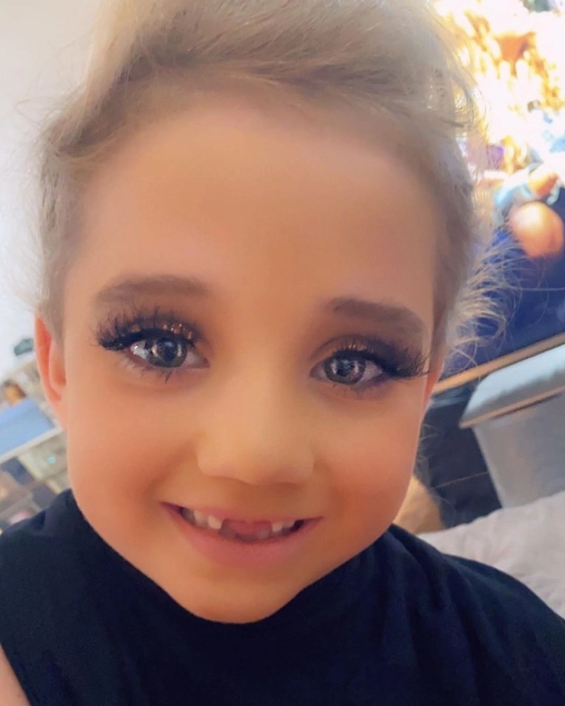 Little fashionistas: why mothers allow their daughters who go to primary school to wear makeup