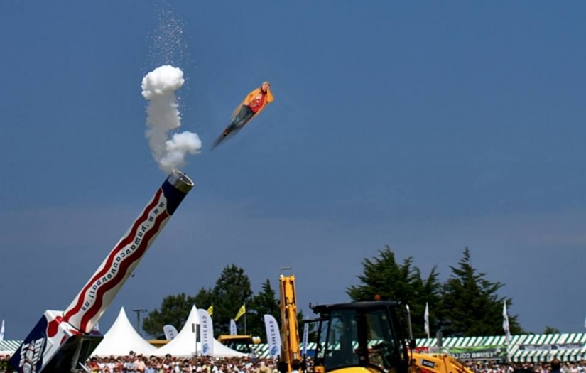 Esto es lo que sucede cuando duermes en tu lugar de trabajo.