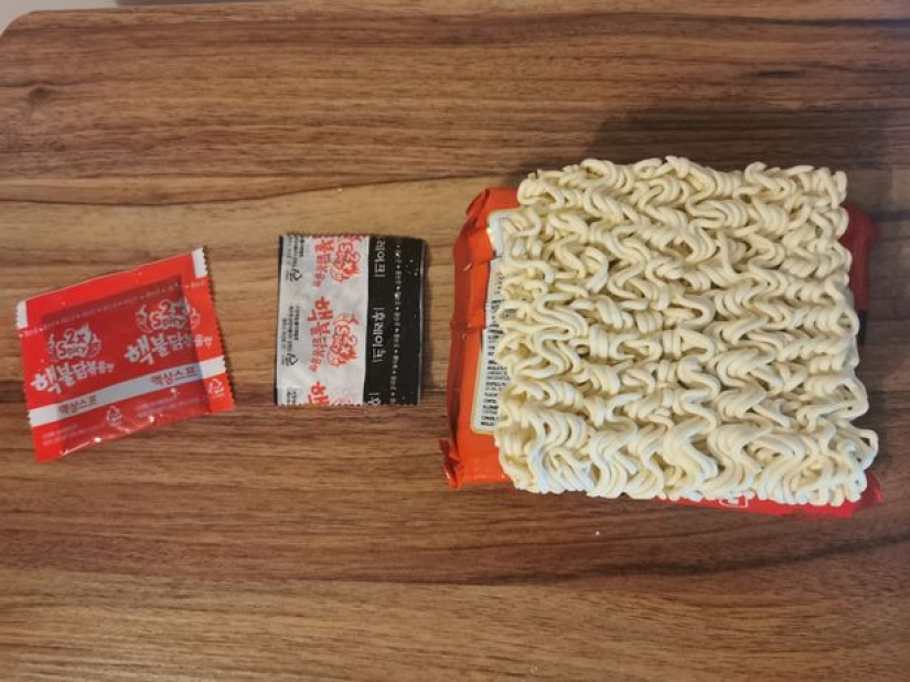 London resident temporarily lost hearing in one ear due to too sharp noodle London resident temporarily lost hearing in one ear due to too sharp noodle