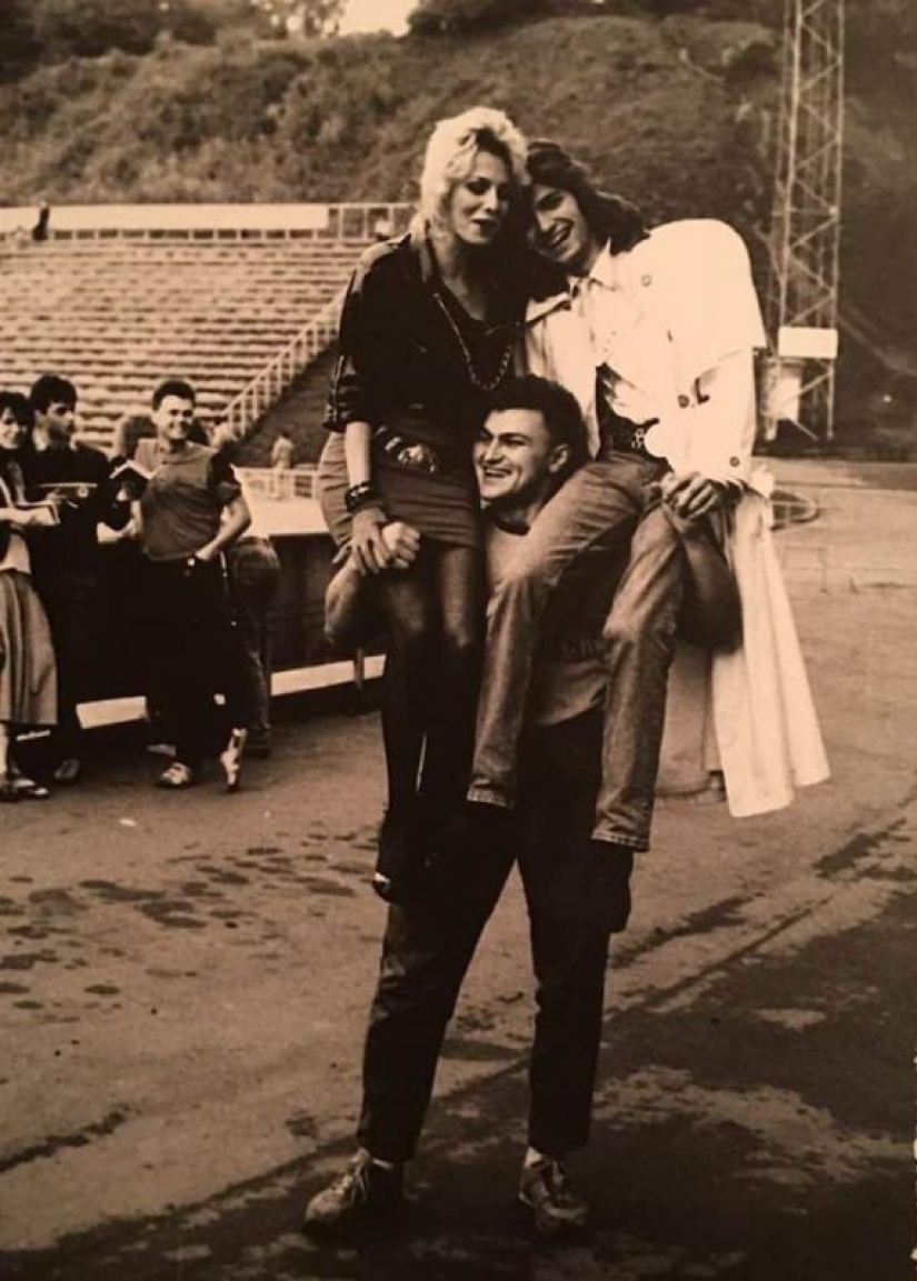 Los errores de la juventud, o las Novelas de nuestras estrellas, que son todos los olvidados