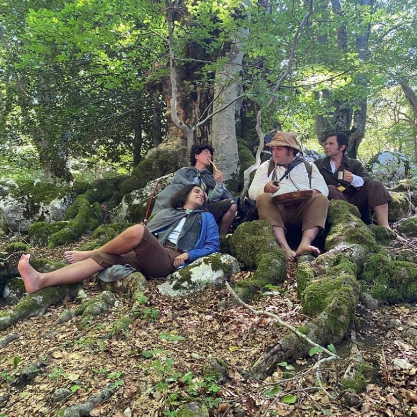 Los jugadores de rol italianos fueron al Vesubio para dejar caer el "Anillo de Omnipotencia" en la boca Los jugadores de rol italianos fueron al Vesubio para dejar caer el "Anillo de Omnipotencia" en la boca