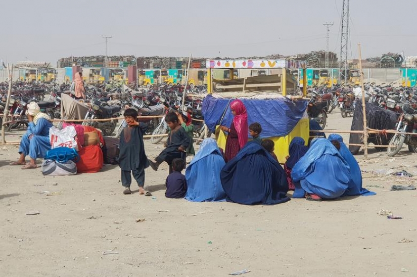 Los talibanes ingresan a la capital afgana después de una ofensiva relámpago